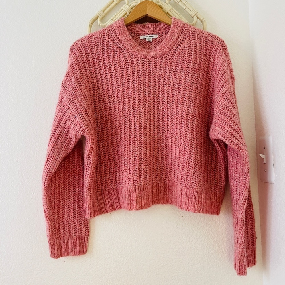 American Eagle Bubblegum Pink Knit